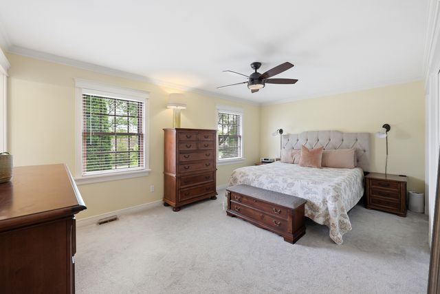 1222 Biscayne Drive, Elk Grove Village, IL 60007