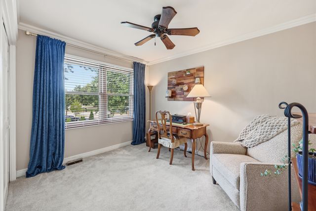 1222 Biscayne Drive, Elk Grove Village, IL 60007