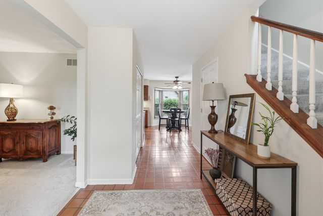 1222 Biscayne Drive, Elk Grove Village, IL 60007