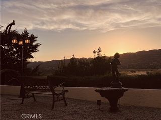 8971 Moorcroft, West Hills (los Angeles), CA 91304