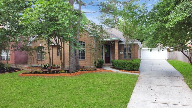 19 Long Springs Place, The Woodlands, TX 77382