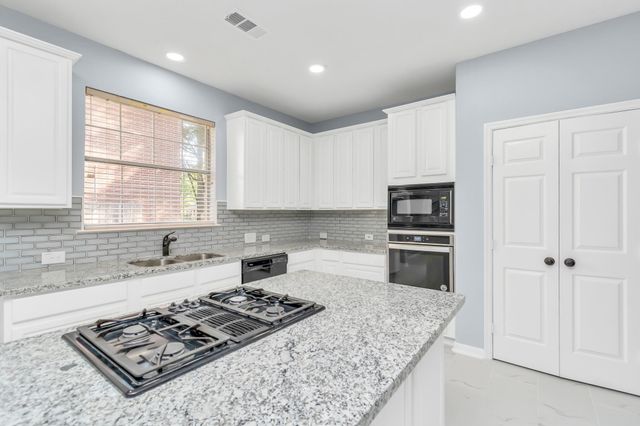 19 Long Springs Place, The Woodlands, TX 77382