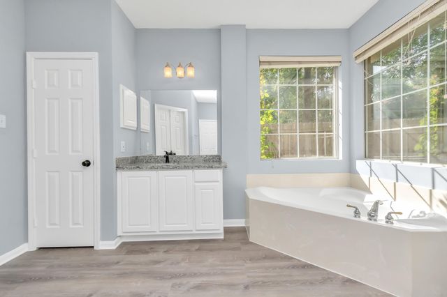 19 Long Springs Place, The Woodlands, TX 77382