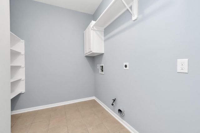 19 Long Springs Place, The Woodlands, TX 77382