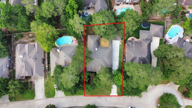 19 Long Springs Place, The Woodlands, TX 77382