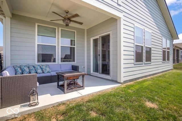 7412 Harbor Town Drive, Whitestown, IN 46075