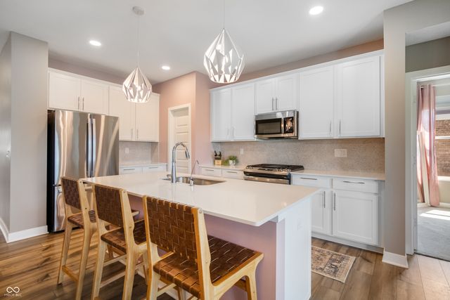 7412 Harbor Town Drive, Whitestown, IN 46075