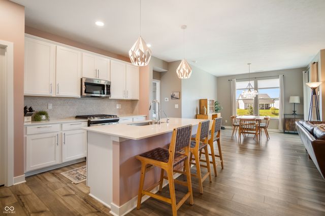 7412 Harbor Town Drive, Whitestown, IN 46075