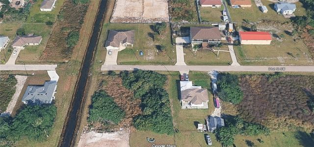3914 21st ST SW, Lehigh Acres, FL 33976