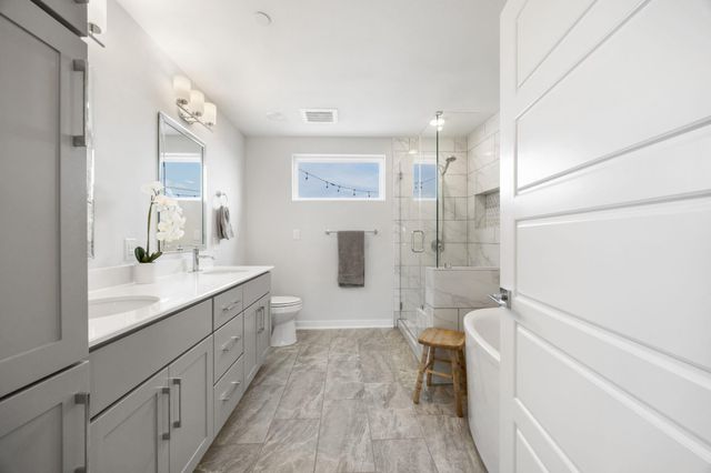 1417 Kramer LN 14, Austin, TX 78758