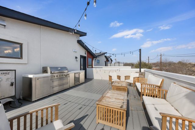 1417 Kramer LN 14, Austin, TX 78758