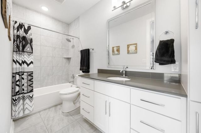 1417 Kramer LN 14, Austin, TX 78758