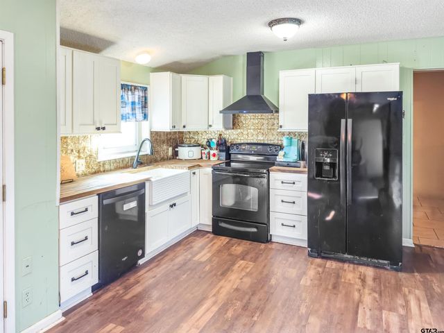 8090 CR 4528, Palestine, TX 75803