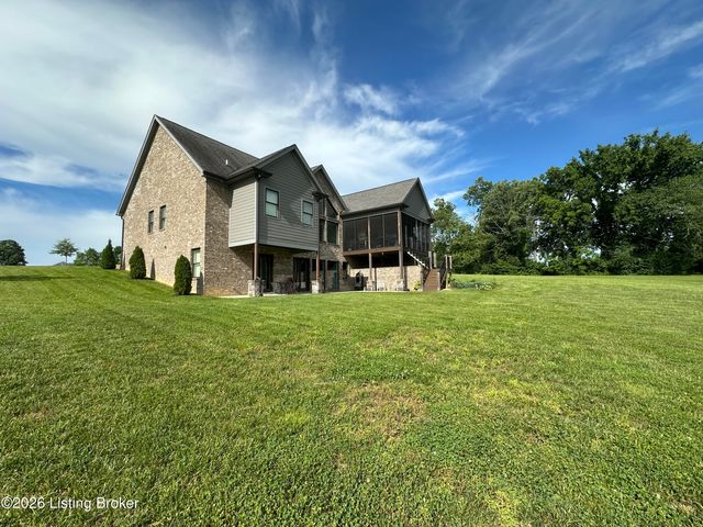 279 Lansdowne Cres, Louisville, KY 40245
