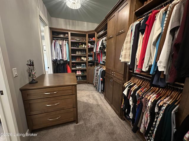 279 Lansdowne Cres, Louisville, KY 40245