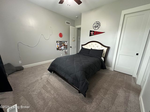 279 Lansdowne Cres, Louisville, KY 40245