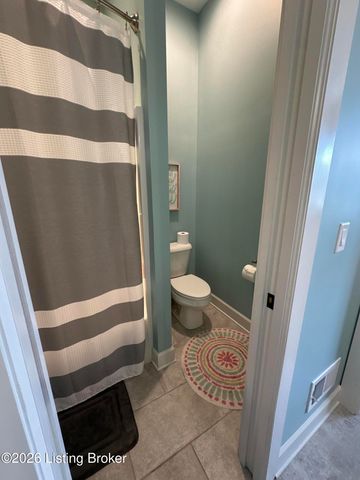 279 Lansdowne Cres, Louisville, KY 40245