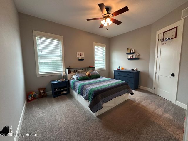 279 Lansdowne Cres, Louisville, KY 40245