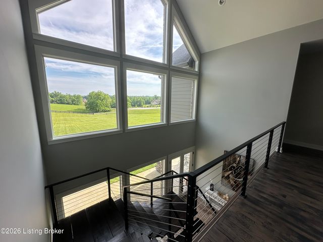 279 Lansdowne Cres, Louisville, KY 40245