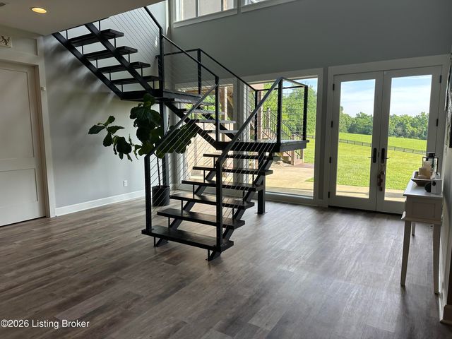 279 Lansdowne Cres, Louisville, KY 40245