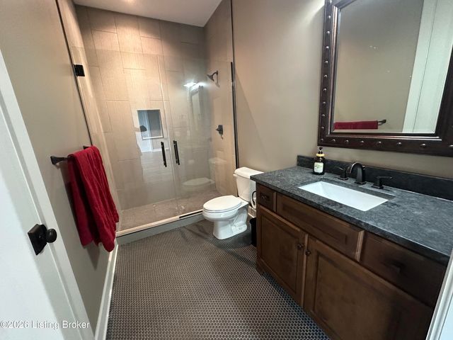 279 Lansdowne Cres, Louisville, KY 40245