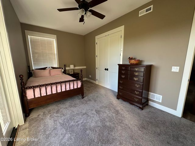 279 Lansdowne Cres, Louisville, KY 40245