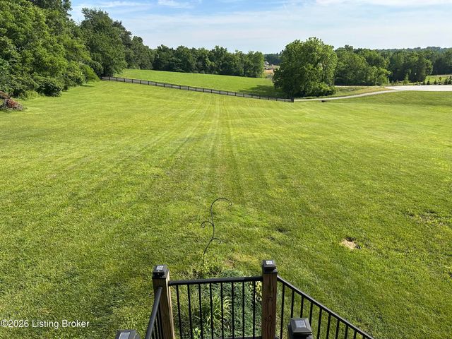 279 Lansdowne Cres, Louisville, KY 40245