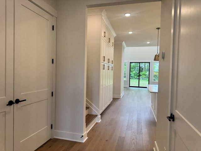 2084 Conductor Ln, Thompsons Station, TN 37179
