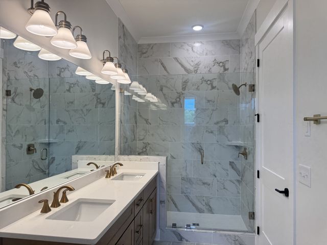 2084 Conductor Ln, Thompsons Station, TN 37179