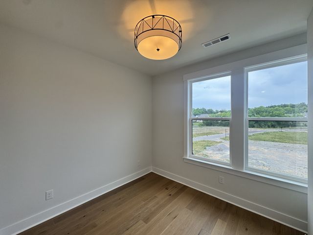 2084 Conductor Ln, Thompsons Station, TN 37179