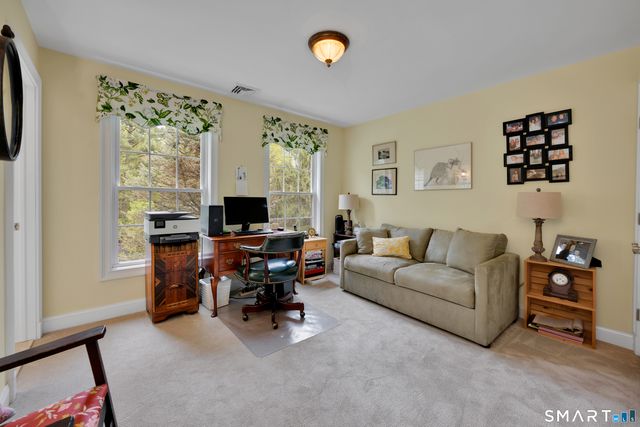 8 Curtiss Meadows, Woodbury, CT 06798