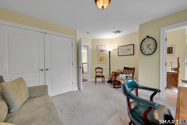 8 Curtiss Meadows, Woodbury, CT 06798