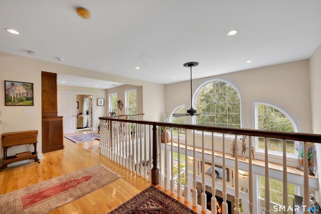 8 Curtiss Meadows, Woodbury, CT 06798