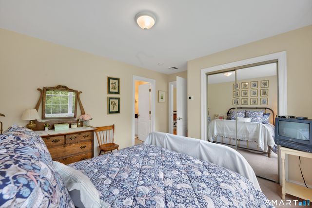 8 Curtiss Meadows, Woodbury, CT 06798