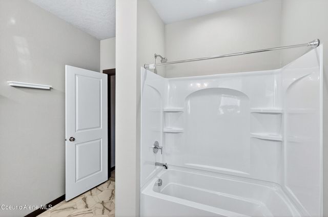 193 N Inkwood ST, Post Falls, ID 83854