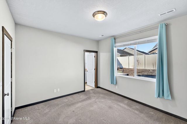 193 N Inkwood ST, Post Falls, ID 83854