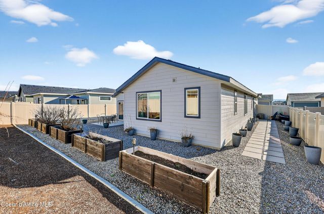 193 N Inkwood ST, Post Falls, ID 83854