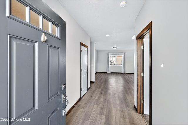 193 N Inkwood ST, Post Falls, ID 83854