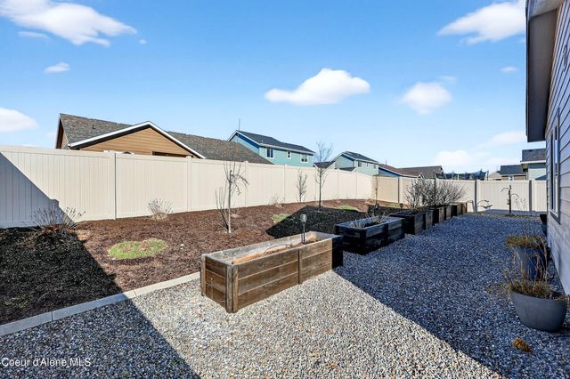 193 N Inkwood ST, Post Falls, ID 83854