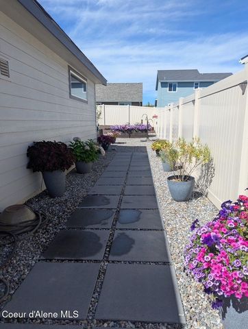193 N Inkwood ST, Post Falls, ID 83854