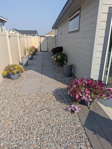193 N Inkwood ST, Post Falls, ID 83854
