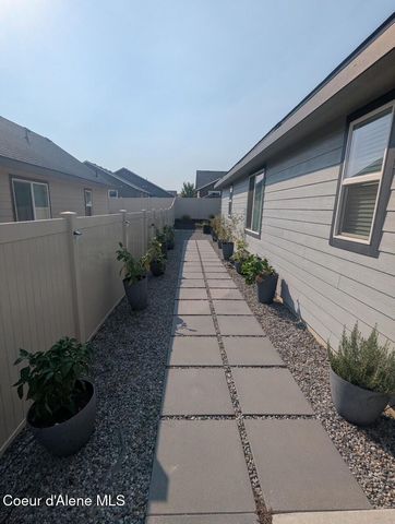 193 N Inkwood ST, Post Falls, ID 83854