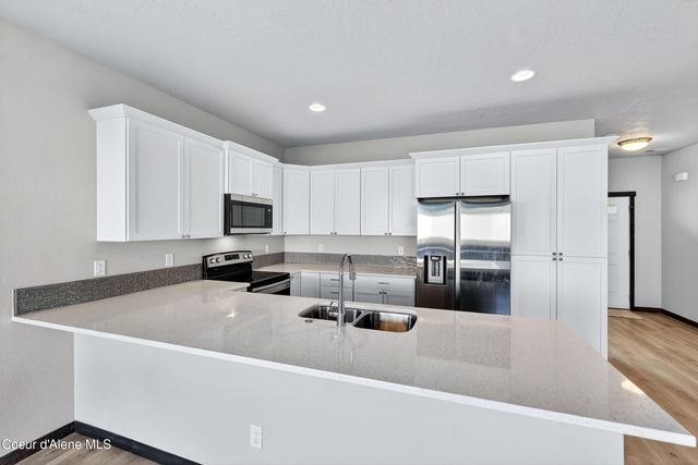 193 N Inkwood ST, Post Falls, ID 83854