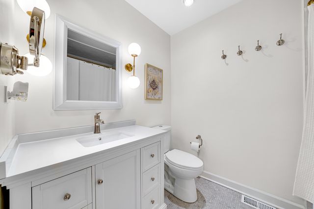 17635 W Windslow Drive, Grayslake, IL 60030