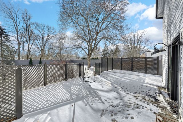 17635 W Windslow Drive, Grayslake, IL 60030