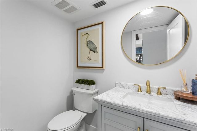 588 Tierra Mar LN 23, Naples, FL 34108