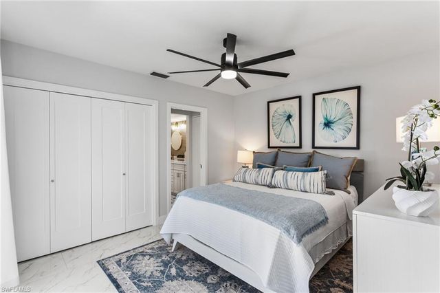 588 Tierra Mar LN 23, Naples, FL 34108