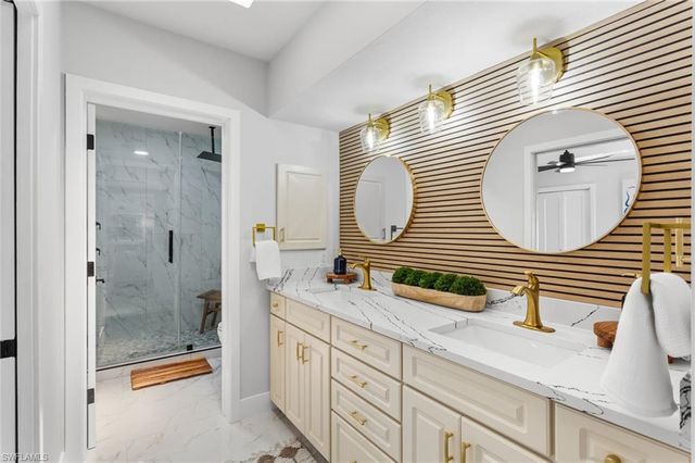 588 Tierra Mar LN 23, Naples, FL 34108