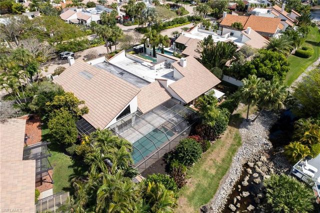 588 Tierra Mar LN 23, Naples, FL 34108