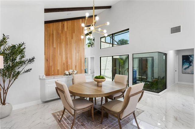 588 Tierra Mar LN 23, Naples, FL 34108